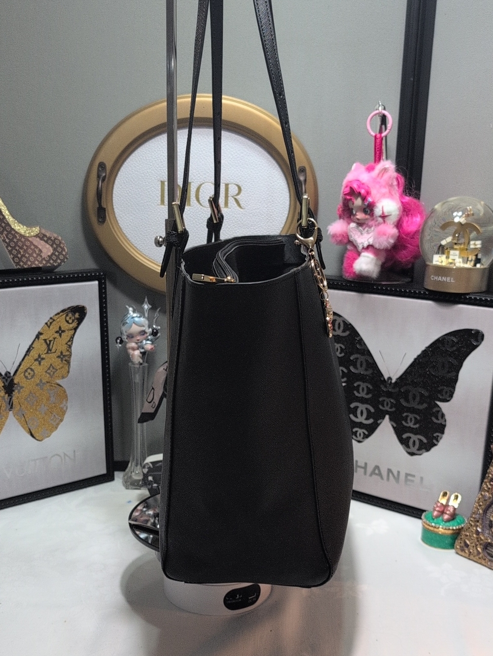 Tory Burch York large Buckle Tote Bag with Black saffiano leather and gold ๐ฅ๐ฅ - Picture 6 of 16